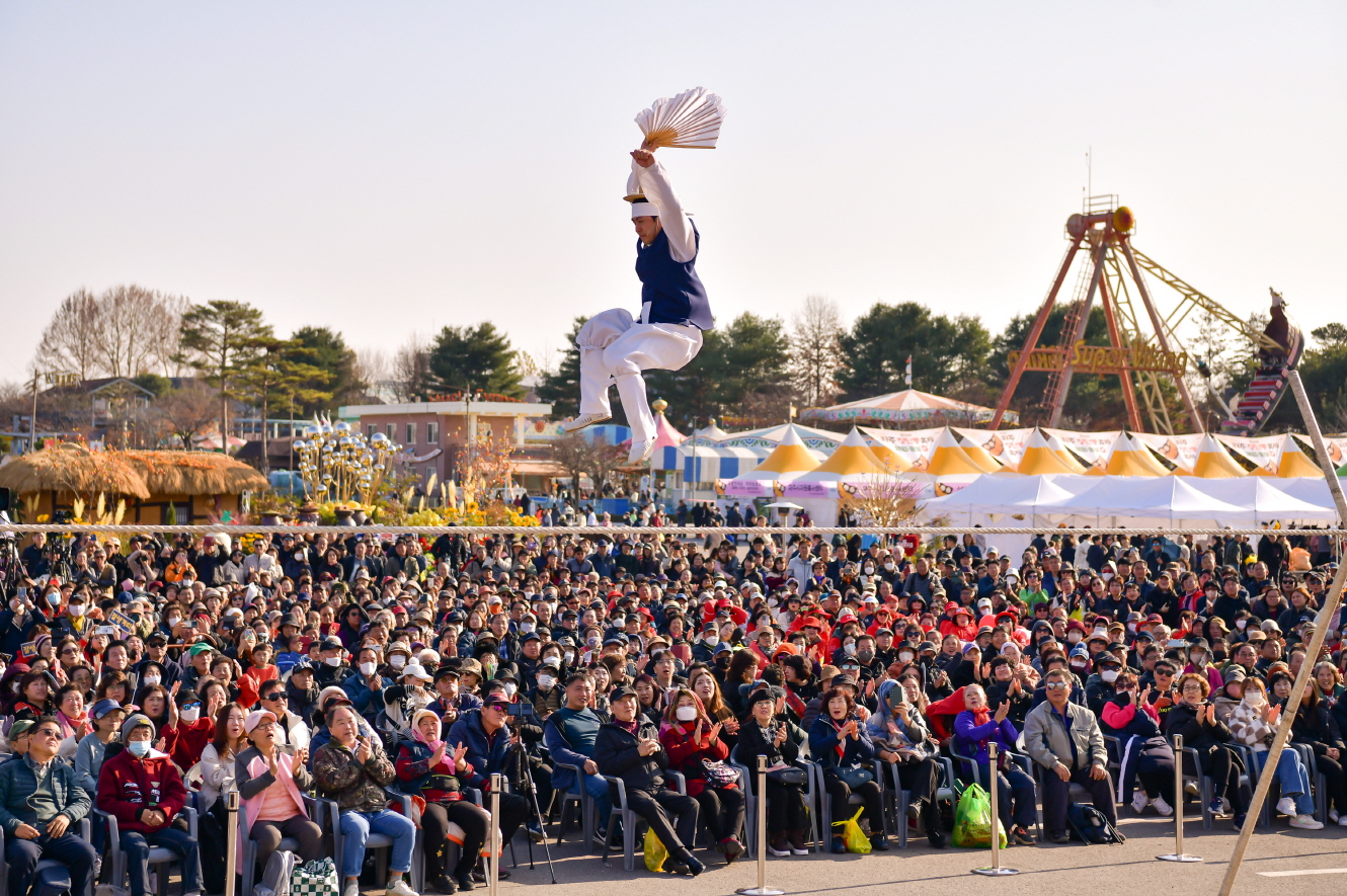 2024년 제28회 파주장단콩축제 축제사진(공연행사) 썸네일