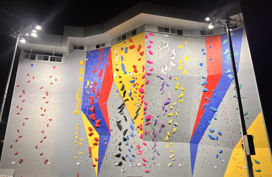 파주스타디움 국제규격 인공암벽장 썸네일