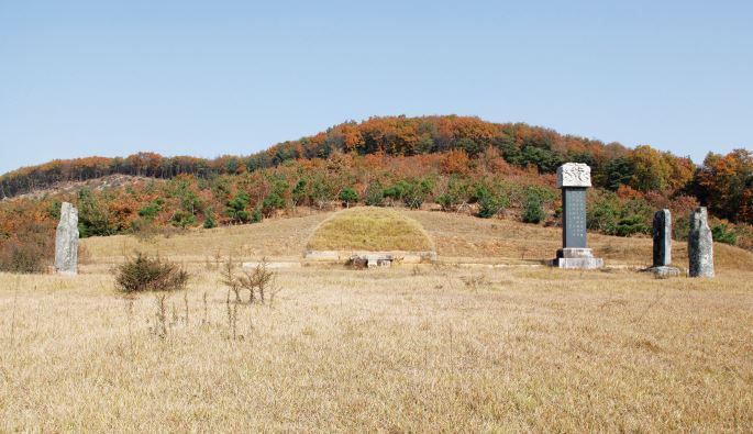 허조 묘역