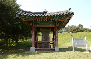 김덕함 묘 및 신도비(경기도기념물 제144호) 썸네일