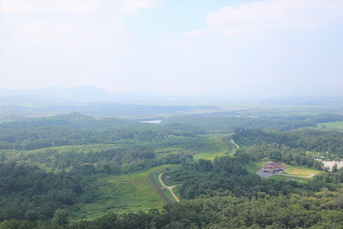 도라전망대에서 바라본 비무장 지대(DMZ) 모습