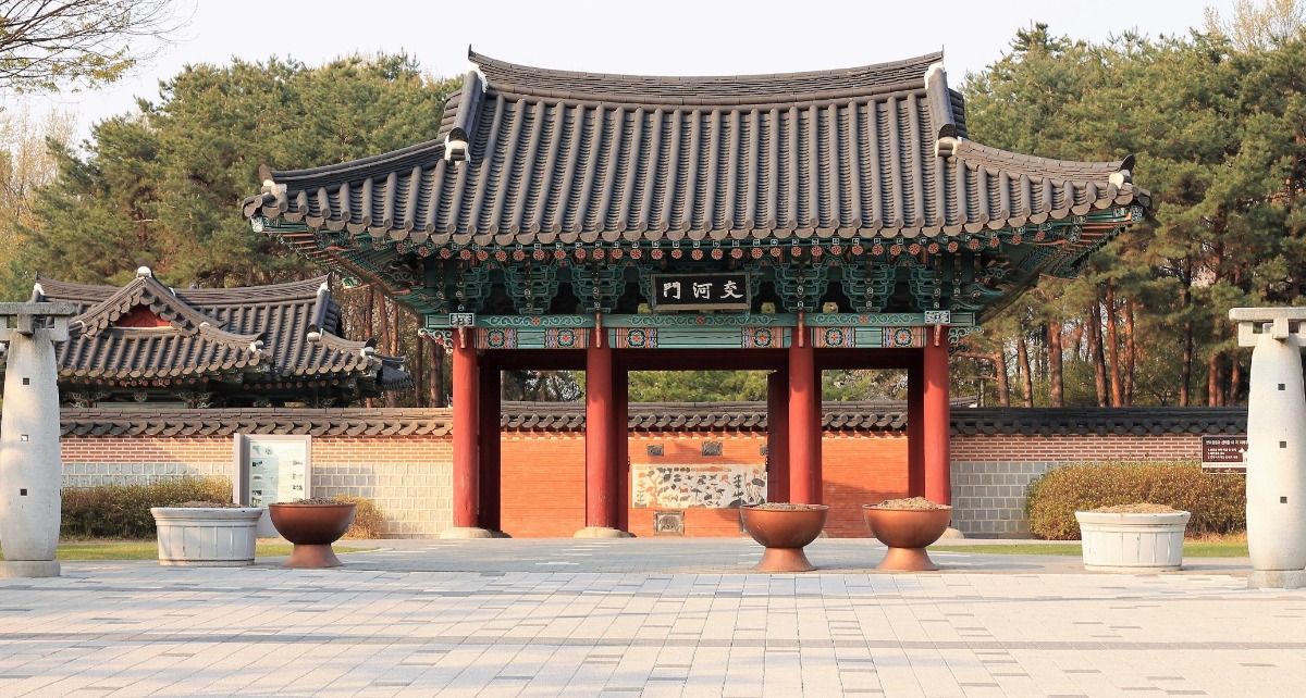 교하문(交河門)